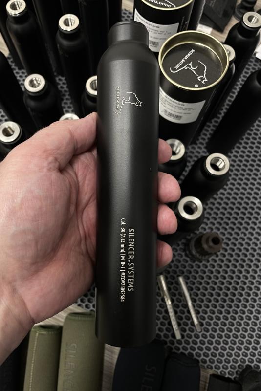 Новое поступление глушителей SILENCER.SYSTEMS моделей SSZ-3D-CF и 3D-Compact V2.0 на наш склад готовой продукции
